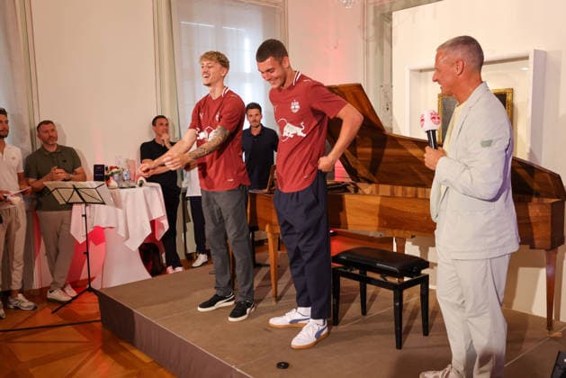 SOCCER - BL, RBS, jersey presentation SALZBURG,AUSTRIA,24.JUN.26 - SOCCER - ADMIRAL Bundesliga, Red Bull Salzburg, jersey presentation. Image shows Tim Drexler and Christian Zawieschitzky (RBS).  GEPAxpictures xMathiasxMandl