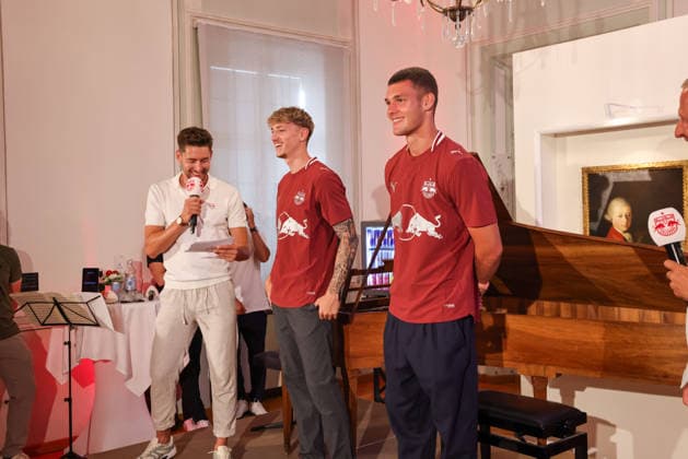 SOCCER - BL, RBS, jersey presentation SALZBURG,AUSTRIA,24.JUN.26 - SOCCER - ADMIRAL Bundesliga, Red Bull Salzburg, jersey presentation. Image shows Tim Drexler and Christian Zawieschitzky (RBS).  GEPAxpictures xMathiasxMandl