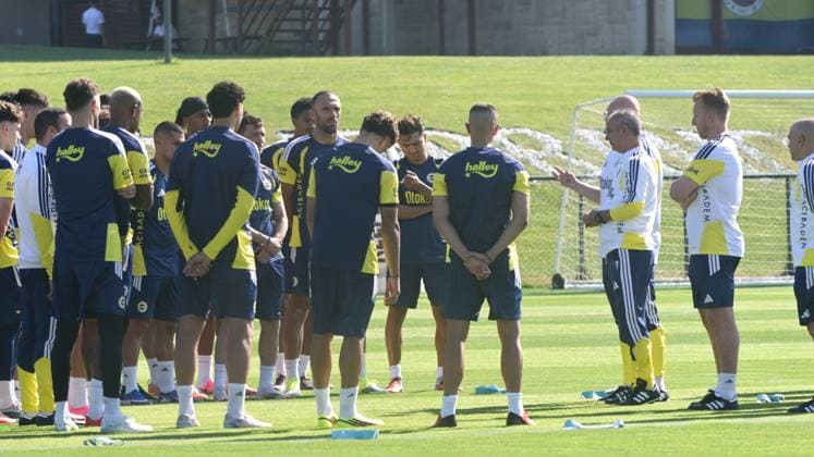 Fenerbahce s first training session of the new season kicks off in Duzce DUZCE, TURKIYE - JUNE 24: Fenerbahce Head Coach Ismail Kartal leads the football team s first training session of the new season at the Fenerbahce Topuk Plateau Facilities in Duzce, Turkiye on June 24, 2026. The Yellow Canaries kicked off their first-stage pre-season camp preparations under the management of their technical manager. Omer Urer Anadolu Duzce Turkey. Editorial use only. Please get in touch for any other usage.  Copyright: x2026xAnadoluxOmerxUrerx
