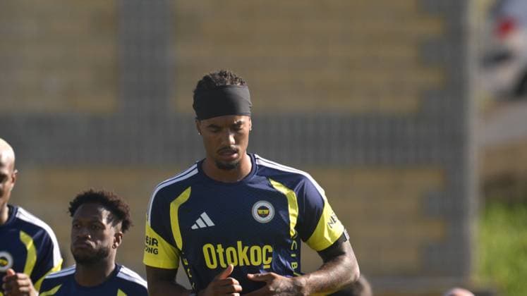 Fenerbahce s first training session of the new season kicks off in Duzce DUZCE, TURKIYE - JUNE 24: Fenerbahce s Archie Brown attends football team s first training session of the new season at the Fenerbahce Topuk Plateau Facilities in Duzce, Turkiye on June 24, 2026. The Yellow Canaries kicked off their first-stage pre-season camp preparations under the management of their technical manager. Omer Urer Anadolu Duzce Turkey. Editorial use only. Please get in touch for any other usage.  Copyright: x2026xAnadoluxOmerxUrerx