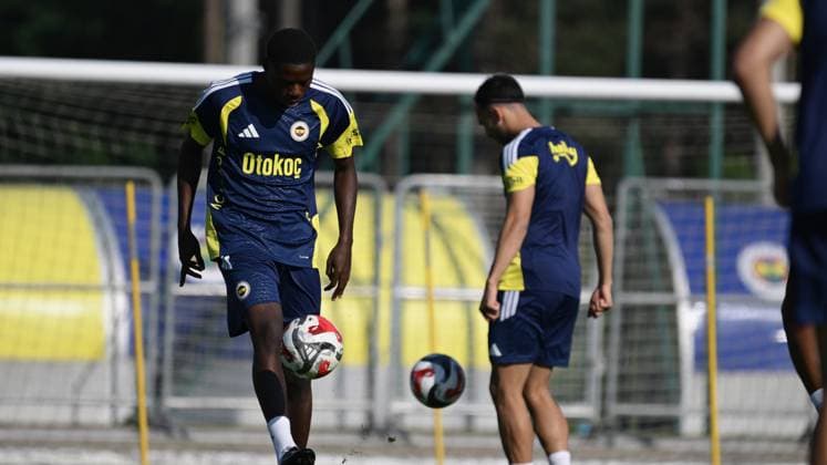 Fenerbahce s first training session of the new season kicks off in Duzce DUZCE, TURKIYE - JUNE 24: Fenerbahce s Anthony Musaba attends football team s first training session of the new season at the Fenerbahce Topuk Plateau Facilities in Duzce, Turkiye on June 24, 2026. The Yellow Canaries kicked off their first-stage pre-season camp preparations under the management of their technical manager. Omer Urer Anadolu Duzce Turkey. Editorial use only. Please get in touch for any other usage.  Copyright: x2026xAnadoluxOmerxUrerx