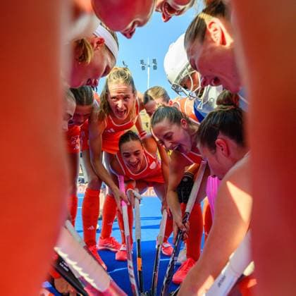 WAVER, 24-06-2026, Belfius Hockey Arena, FIH Hockey Pro League Women, Season 2025-2026. Felice Albers, Lisa Post and Renee van Laarhoven doing a huddle before the game Australia - Netherlands (women). Australia - Netherlands (women)  x204616841x Copyright: