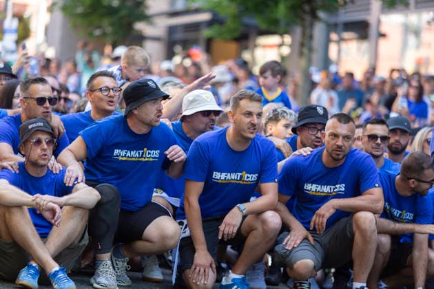 June 24, 2026, Seattle, Washington, USA: Fans of team Bosnia and Herzegovina arrive at Seattle Stadium the FIFA World Cup, WM, Weltmeisterschaft, Fussball match between Bosnia and Herzegovina and Qatar in Seattle on Wednesday, June 24, 2026. Seattle USA - ZUMAg235 20260624_zap_g235_023 Copyright: xPaulxChristianxGordonx