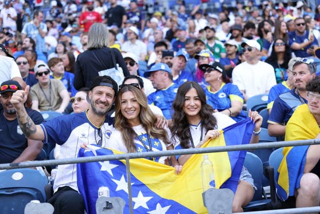 Bosnia and Herzegovina v Qatar - FIFA World Cup, WM, Weltmeisterschaft, Fussball 2026 - Group B SEATTLE, USA - JUNE 24: Fans gather prior the 2026 FIFA World Cup First Stage Group B match between Bosnia and Herzegovina and Qatar at Lumen Field (Seattle Stadium) in Seattle, Washington, United States on June 24, 2026. Samah Zidan Anadolu Washington United States. Editorial use only. Please get in touch for any other usage.  Copyright: x2026xAnadoluxSamahxZidanx
