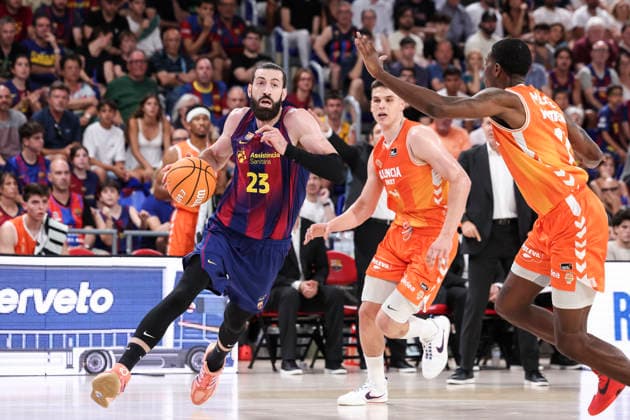 June 24, 2026, Barcelona, Barcelona, Spain: Tornike Shengelia of FC Barcelona, Barca in action during the Spanish League, Liga ACB Endesa, basketball Final Game 4 match played between FC Barcelona and Valencia Basket at Palau Blaugrana on June 24, 2026 in Barcelona, Spain. Barcelona Spain - ZUMAa181 20260624_zaa_a181_033 Copyright: xJavierxBorregox