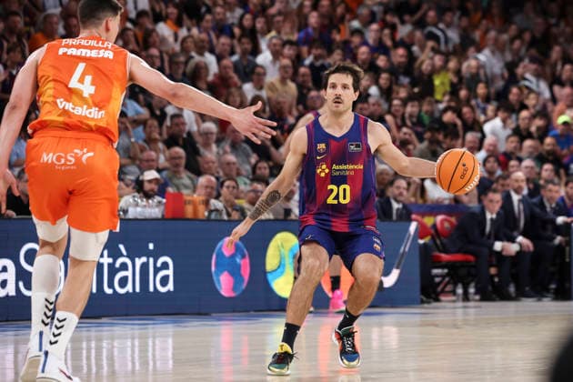 June 24, 2026, Barcelona, Barcelona, Spain: Nico Laprovittola of FC Barcelona, Barca in action during the Spanish League, Liga ACB Endesa, basketball Final Game 4 match played between FC Barcelona and Valencia Basket at Palau Blaugrana on June 24, 2026 in Barcelona, Spain. Barcelona Spain - ZUMAa181 20260624_zaa_a181_034 Copyright: xJavierxBorregox