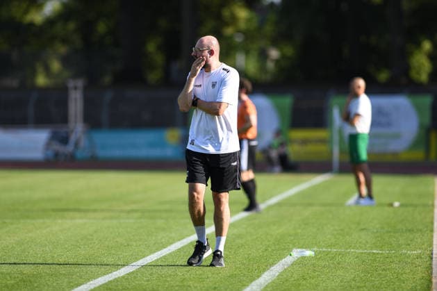 1. FC 1905 Schweinfurt vs. BSG Chemie leipzig, Sachs-Stadion Football, Regionalliga Friendly 1. FC 1905 Schweinfurt vs. BSG Chemie leipzig 24 Jun 2026 Sachs-Stadion , Schweinfurt, Germany Image: Trainer Jan Gerlein (Schweinfurt) DFL REGULATIONS PROHIBIT ANY USE OF PHOTOGRAPHS AS IMAGE SEQUENCES AND OR QUASI-VIDEO Copyright: xPresseFotoxEvansx
