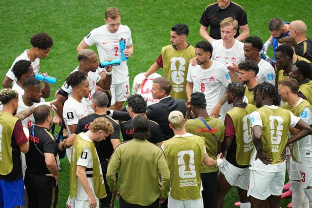 Switzerland v Canada - FIFA World Cup, WM, Weltmeisterschaft, Fussball 2026 - Group B VANCOUVER, CANADA - JUNE 24: Players of Canada are seen at the hydration break during the 2026 FIFA World Cup Group B match between Switzerland and Canada at BC Place Stadium in Vancouver, Canada, on June 24, 2026. Ercin Erturk Anadolu British Columbia Canada. Editorial use only. Please get in touch for any other usage.  Copyright: x2026xAnadoluxErcinxErturkx