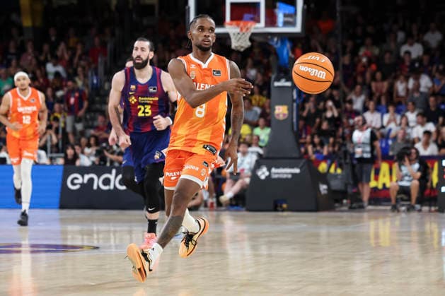 June 24, 2026, Barcelona, Barcelona, Spain: Jean Montero of Valencia Basket in action during the Spanish League, Liga ACB Endesa, basketball Final Game 4 match played between FC Barcelona, Barca and Valencia Basket at Palau Blaugrana on June 24, 2026 in Barcelona, Spain. Barcelona Spain - ZUMAa181 20260624_zaa_a181_048 Copyright: xJavierxBorregox