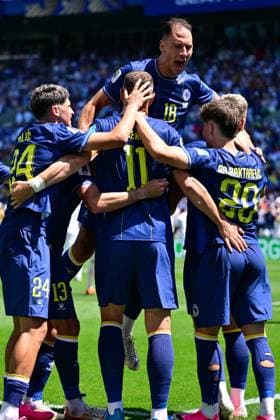 Bosnia and Herzegovina s players celebrate after scoring during a soccer game between Bosnia and Herzegovina and Qatar, on Wednesday 24 June 2026 in Seattle, the third and last day in the group stage, in group B of the FIFA World Cup, WM, Weltmeisterschaft, Fussball 2026 in the United States of America. DIRKxWAEM  x179159374x