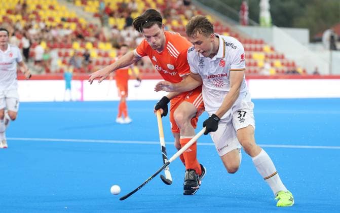 Belgium s Thomas Crols fights for the ball during a hockey game between Belgian national team, Nationalteam Red Lions and Netherlands, Wednesday 24 June 2026 in Wavre, match 13 16 in the group stage of the men s FIH Pro League competition. VIRGINIExLEFOUR  x179160542x