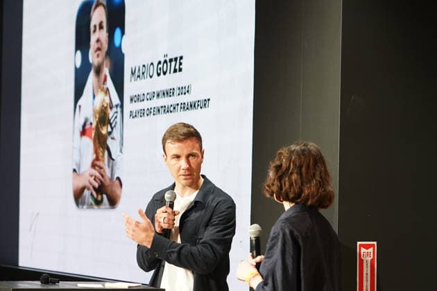 Mario Götze zu Gast im German House of Soccer, der ständigen Fan-Botschaft des DFB während der Fußball-Weltmeisterschaft in Manhattan - New York 24.06.2026: German House of Soccer *** Mario Götze visits the German House of Soccer, the DFB’s permanent fan embassy during the World Cup in Manhattan, New York, on June 24, 2026. German House of Soccer
