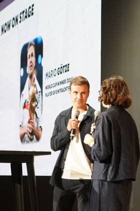 Mario Götze zu Gast im German House of Soccer, der ständigen Fan-Botschaft des DFB während der Fußball-Weltmeisterschaft in Manhattan - New York 24.06.2026: German House of Soccer *** Mario Götze visits the German House of Soccer, the DFB’s permanent fan embassy during the World Cup in Manhattan, New York, on June 24, 2026. German House of Soccer