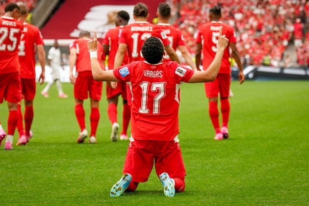 Kanada: Fußball FIFA Weltmeisterschaft 2026 Gruppenphase Schweiz vs Kanada BC Place Stadium (Vancouver, British Columbia): Tor und Torjubel zum 1:0 durch Ruben Vargas (Schweiz, 17) Freude, Emotionen, Jubel Geste, Gestik, Emotion *** Canada Soccer 2026 FIFA World Cup Group Stage Switzerland vs. Canada BC Place Stadium Vancouver, British Columbia Goal and celebration of the 1–0 goal by Ruben Vargas Switzerland, 17 Joy, emotions, celebration Gesture, body language, emotion Copyright: xJOERANxSTEINSIEKx