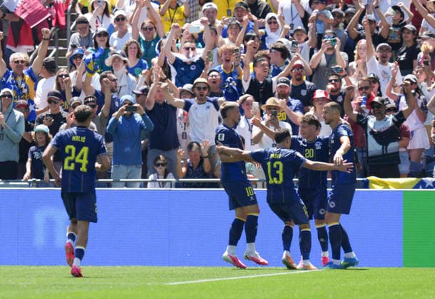 (260625) -- SEATTLE, June 25, 2026 -- Players of Bosnia and Herzegovina celebrate Qatar s own goal during the group B match between Bosnia and Herzegovina and Qatar at the 2026 FIFA World Cup, WM, Weltmeisterschaft, Fussball at Seattle Stadium in Seattle, the United States, June 24, 2026. ) (SP)U.S.-SEATTLE-FOOTBALL-FIFA WORLD CUP-GROUP B-BIH VS QAT PengxZiyang 