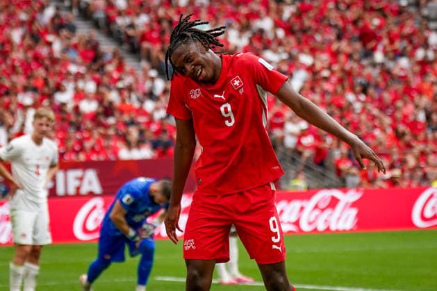 Kanada: Fußball FIFA Weltmeisterschaft 2026 Gruppenphase Schweiz vs Kanada BC Place Stadium (Vancouver, British Columbia): Tor und Torjubel zum 2:0 durch Johan Manzambi (Schweiz, 9) Freude, Emotionen, Jubel, Geste, Gestik, Emotion *** Canada Soccer 2026 FIFA World Cup Group Stage Switzerland vs. Canada BC Place Stadium Vancouver, British Columbia Goal and celebration of the 2-0 score by Johan Manzambi (Switzerland), 9 Joy, Emotions, Cheering, Gesture, Body Language, Emotion Copyright: xJOERANxSTEINSIEKx