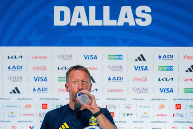 260624 Head coach Graham Potter of the Swedish national football team at a press conference, PK, Pressekonferenz during day 14 of the FIFA World Cup, WM, Weltmeisterschaft, Fussball 2026 on June 24, 2026 in Dallas. Photo: Petter Arvidson BILDBYRAN kod PA PA1255 fotboll football soccer fotball vm fotbolls-vm fotball-vm fotbolls-vm 2026 fifa world cup 2026 presskonferens press conference sverige sweden sverige a day 14 bbeng *** 260624 Head coach Graham Potter of the Swedish national soccer team at a press conference on Day 14 of the 2026 FIFA World Cup on June 24, 2026 in Dallas. Photo by Petter Arvidson, BILDBYRAN. Code: PA PA1255. soccer, football, soccer World Cup, 2026 FIFA World Cup, press conference, Sweden, Sweden Day 14 BBENG  Copyright: PETTERxARVIDSON BB260624PA071