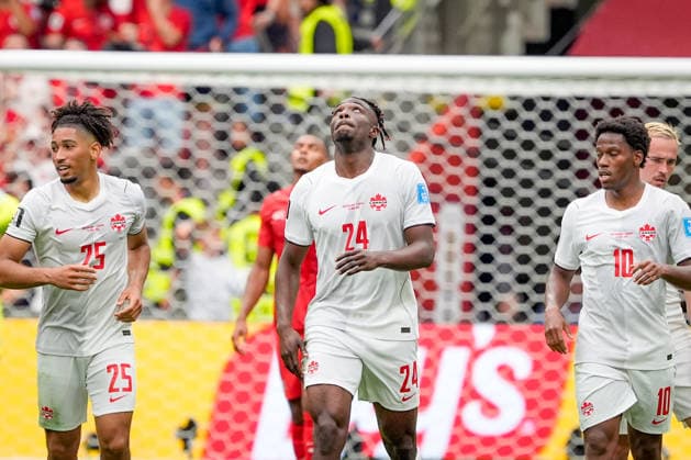 Kanada: Fußball FIFA Weltmeisterschaft 2026 Gruppenphase Schweiz vs Kanada BC Place Stadium (Vancouver, British Columbia): Tor und Torjubel zum 2:1 Anschlusstreffer durch Promise David (Kanada 24) Freude, Emotionen, Jubel *** Canada Soccer 2026 FIFA World Cup Group Stage Switzerland vs. Canada BC Place Stadium, Vancouver, British Columbia Goal and celebration following Promise David s 2-1 goal for Canada 24 Joy, emotion, celebration Copyright: xJOERANxSTEINSIEKx