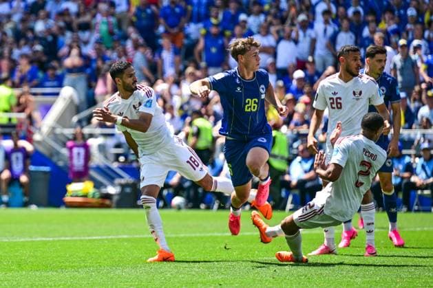 Bosnia and Herzegovina s Ermin Mahmic scores a goal during a soccer game between Bosnia and Herzegovina and Qatar, on Wednesday 24 June 2026 in Seattle, the third and last day in the group stage, in group B of the FIFA World Cup, WM, Weltmeisterschaft, Fussball 2026 in the United States of America. DIRKxWAEM  x179167083x
