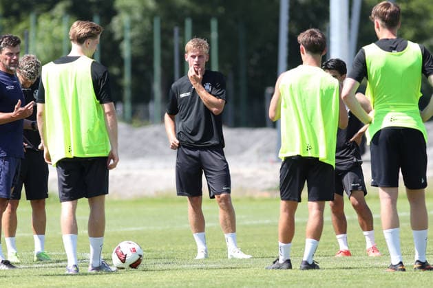 Regionalliga Nordost: Trainingsauftakt des 1. FC Lok Leipzig, 24.06.2026 Probespieler Gabriel Sadlek (zuletzt MSV Duisburg). Fußball, Regionalliga Nordost, Saison 2026 2027, Trainingsauftakt des 1. FC Lok Leipzig am 24.06.2026 im Bruno-Plache-Stadion, Leipzig. *** Regionalliga Nordost: 1 FC Lok Leipzig Kicks Off Training, June 24, 2026; Trial Player Gabriel Sadlek, Most Recently with MSV Duisburg; Soccer, Regionalliga Nordost, 2026–2027 Season, 1 FC Lok Leipzig kicks off training on June 24, 2026, at Bruno Plache Stadium, Leipzig Copyright: xBEAUTIFULxSPORTS JanxKaeferx