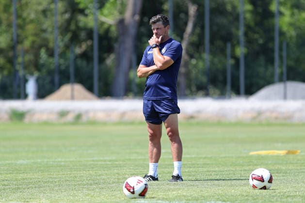 Regionalliga Nordost: Trainingsauftakt des 1. FC Lok Leipzig, 24.06.2026 Fußball, Regionalliga Nordost, Saison 2026 2027, Trainingsauftakt des 1. FC Lok Leipzig am 24.06.2026 im Bruno-Plache-Stadion, Leipzig. *** Regionalliga Nordost: 1 FC Lok Leipzig Kicks Off Training, June 24, 2026 Soccer, Regionalliga Nordost, 2026–2027 Season, 1 FC Lok Leipzig kicks off training on June 24, 2026, at Bruno Plache Stadium, Leipzig Copyright: xBEAUTIFULxSPORTS JanxKaeferx