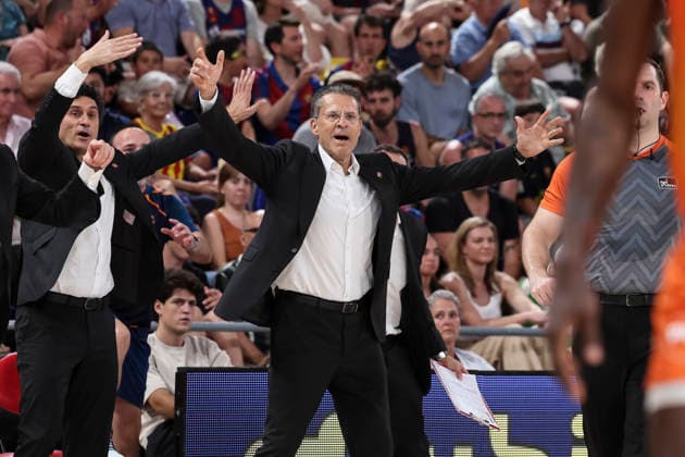 June 24, 2026, Barcelona, Barcelona, Spain: Pedro Martinez, head coach of Valencia Basket, gestures during the Spanish League, Liga ACB Endesa, basketball Final Game 4 match played between FC Barcelona, Barca and Valencia Basket at Palau Blaugrana on June 24, 2026 in Barcelona, Spain. Barcelona Spain - ZUMAa181 20260624_zaa_a181_080 Copyright: xJavierxBorregox