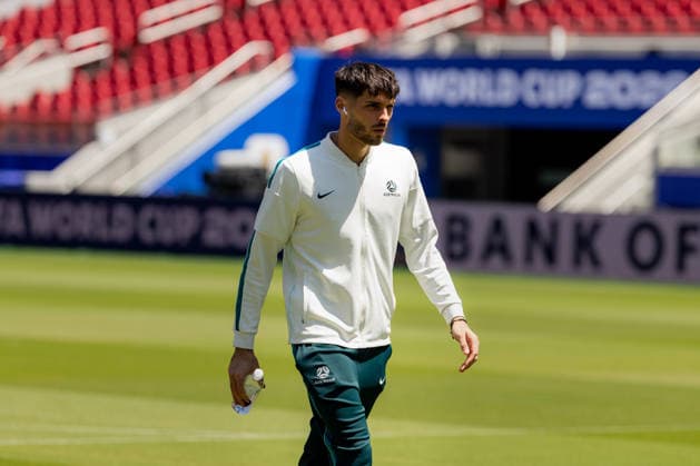 SOCCER AUSTRALIA TRAINING, Socceroos player Patrick Beach gets a first look of the pitch ahead of their match against Paraguay at the San Francisco Bay Area Stadium in Santa Clara, California, United States, Wednesday, June 24, 2026. ( NO ARCHIVING Alameda California United States  Copyright: xJasonxHenryx 20260625128667637656