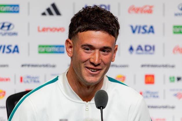 SOCCER AUSTRALIA TRAINING, Socceroos player Alessandro Circati during a press conference, PK, Pressekonferenz ahead of their match against Paraguay at the San Francisco Bay Area Stadium in Santa Clara, California, United States, Wednesday, June 24, 2026. ( NO ARCHIVING Alameda California United States  Copyright: xJasonxHenryx 20260625159940064385
