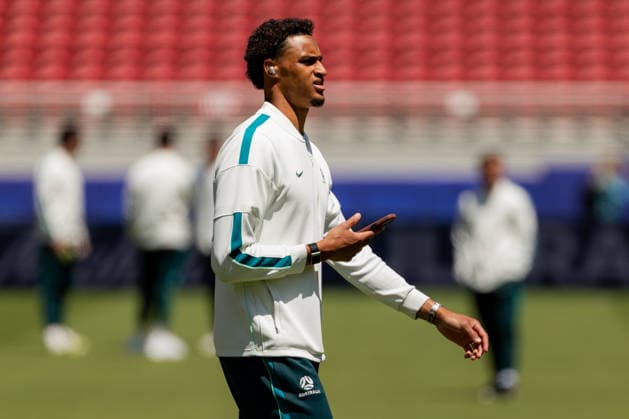 SOCCER AUSTRALIA TRAINING, Socceroos player Tete Yengi gets a first look of the pitch ahead of their match against Paraguay at the San Francisco Bay Area Stadium in Santa Clara, California, United States, Wednesday, June 24, 2026. ( NO ARCHIVING Alameda California United States  Copyright: xJasonxHenryx 20260625177075007620