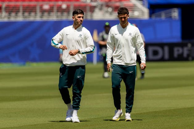 SOCCER AUSTRALIA TRAINING, Socceroos players Cristian Volpato and Alessandro Circati get a first look of the pitch ahead of their match against Paraguay at the San Francisco Bay Area Stadium in Santa Clara, California, United States, Wednesday, June 24, 2026. ( NO ARCHIVING Alameda California United States  Copyright: xJasonxHenryx 20260625187591798627