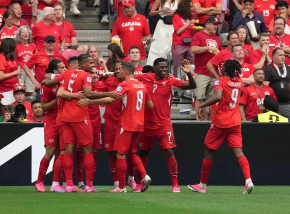 (260625) -- VANCOUVER, June 25, 2026 -- Players of Switzerland celebrate a goal during the group B match between Switzerland and Canada at the 2026 FIFA World Cup, WM, Weltmeisterschaft, Fussball at BC Place Vancouver in Vancouver, Canada, June 24, 2026. ) (SP)CANADA-VANCOUVER-FOOTBALL-FIFA WORLD CUP-GROUP B-SUI VS CAN MengxYongmin 