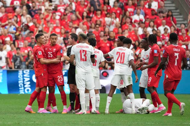 (260625) -- VANCOUVER, June 25, 2026 -- Players argue during the group B match between Switzerland and Canada at the 2026 FIFA World Cup, WM, Weltmeisterschaft, Fussball at BC Place Vancouver in Vancouver, Canada, June 24, 2026. ) (SP)CANADA-VANCOUVER-FOOTBALL-FIFA WORLD CUP-GROUP B-SUI VS CAN MengxYongmin 