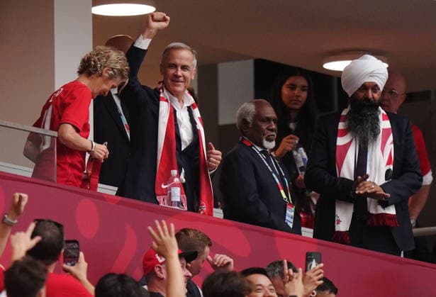 June 24, 2026, Vancouver, Bc, CANADA: Prime Minister Mark Carney cheers with his wife Diana Fox Carney during the first half of a World Cup Group B soccer match between Canada and Switzerland, in Vancouver, on Wednesday, June 24, 2026. Canada News - June 24, 2026  - ZUMAc35_ 20260624_zaf_c35_112 Copyright: xDarrylxDyckx