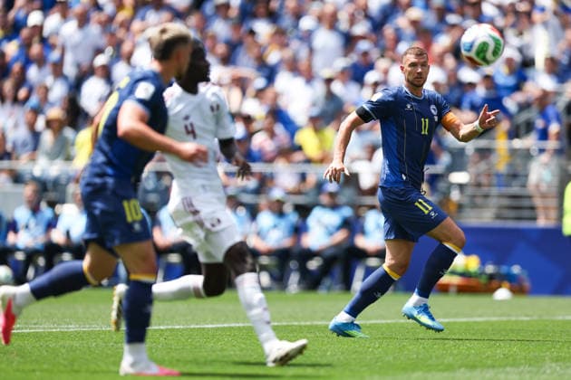 SEATTLE, WA - JUNE 24: Forward Edin DÅ¾eko 11 of Bosnia and Herzegovina watches the ball during the FIFA World Cup, WM, Weltmeisterschaft, Fussball 2026 Group B match between Bosnia and Herzegovina and Qatar on June 24, 2026 at Seattle Stadium in Seattle, Washington. (Photo by Henry Rodenburg Icon Sportswire) SOCCER: JUN 24 FIFA World Cup 26 Group B - Bosnia and Herzegovina vs Qatar EDITORIAL USE ONLY Icon260624016