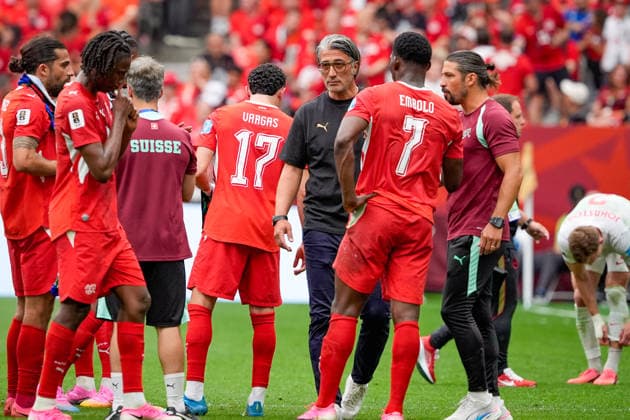 Kanada: Fußball FIFA Weltmeisterschaft 2026 Gruppenphase Schweiz vs Kanada BC Place Stadium (Vancouver, British Columbia): Murat Yakin (Trainer, Schweiz) Mimik, Gesichtsausdruck, Emotion *** Canada Soccer 2026 FIFA World Cup Group Stage Switzerland vs. Canada BC Place Stadium Vancouver, British Columbia Murat Yakin, Coach, Switzerland Facial expressions, emotions Copyright: xJOERANxSTEINSIEKx