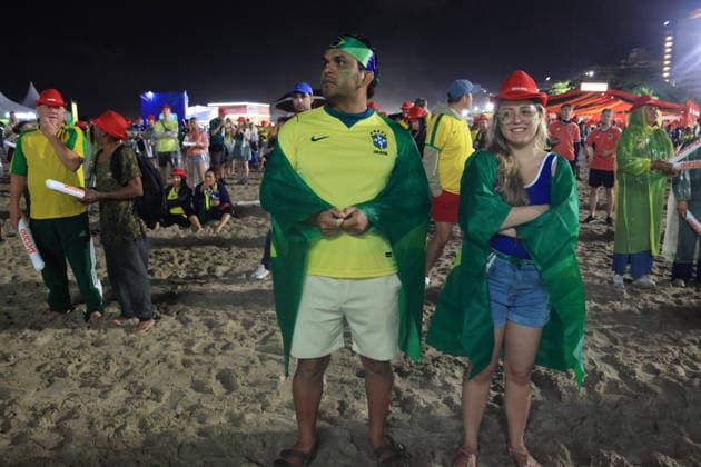 Escócia x Brasil Arena Copacabana RJ RIO DE JANEIRO, RJ - 24.06.2026: ESCoCIA X BRASIL ARENA COPACABANA RJ - Fans watch the Scotland vs. Brazil game at the Copacabana Arena on the sands of Copacabana Beach in Rio de Janeiro, RJ. (Photo: Luiz Gomes Fotoarena) x2969438x  LuizxGomes