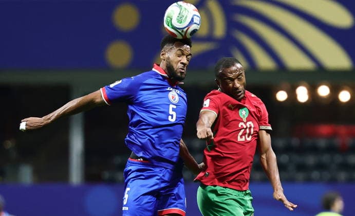 FIFA World Cup, WM, Weltmeisterschaft, Fussball 2026 - Group C - Morocco vs Haiti Ayoub El Kaabi of Morocco (L) and Hannes Delcroix of Haiti (R) in action during the FIFA World Cup 2026 group stage match Morocco against Haiti, in Atlanta, Georgia, USA, 24 June 2026. ATLANTA United States  Copyright: xRONALDxWITTEKx