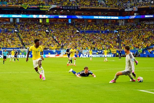 Vinicius Junior scores for Brazil but the goal is disallowed Scotland v Brazil, 2026 FIFA World Cup, WM, Weltmeisterschaft, Fussball Group C, Football, Miami Stadium, Miami, Florida, USA - 24 Jun 2026Miami Miami Stadium Florida (FL) United States of America EDITORIAL USE ONLY No use with unauthorised audio, video, data, fixture lists, club league logos or live services. Online in-match use limited to 120 images, no video emulation. No use in betting, games or single club league player publications.  Copyright: xJavierxGarcia Shutterstockx 16956030bl