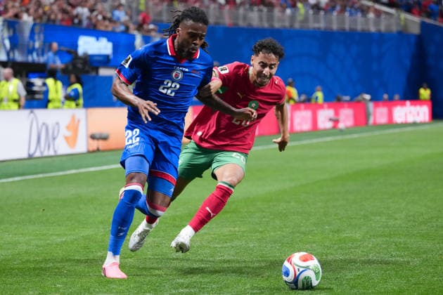 Jean-Kevin Duverne of Haiti (L) runs with the ball under pressure from Anass Salah-Eddine of Morocco (R) during a FIFA Men’s World Cup 2026 Group Stage football match between Morocco and Haiti at Atlanta Stadium, in Atlanta June 24th 2026 (Photo by Alexandra Fechete SPP)  Copyright: xAlexandraxFechete SPPx Sportspressphoto_SPR175568