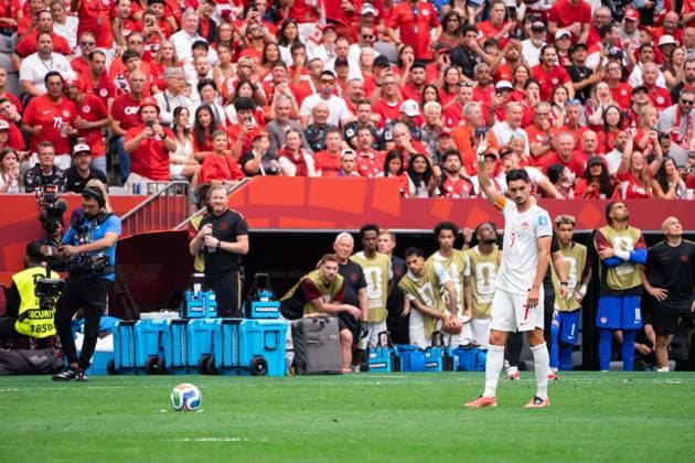 VANCOUVER, CANADA - JUNE 24: Stephen Eustaquio of Canada gets ready for a free kick during the FIFA World Cup, WM, Weltmeisterschaft, Fussball 2026 group stage match between Canada and Switzerland at BC Place Vancouver Stadium on June 24, 2026 in Vancouver, British Columbia, Canada.  Copyright: xAmyxElle SPPx Sportspressphoto_SPR175571