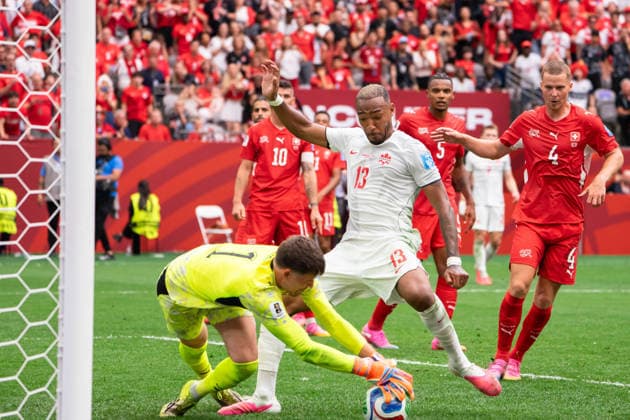 VANCOUVER, CANADA - JUNE 24:Derek Cornelius of Canada makes a goal attempt while Gregor Kobel of Switzerland makes the save during the FIFA World Cup, WM, Weltmeisterschaft, Fussball 2026 group stage match between Canada and Switzerland at BC Place Vancouver Stadium on June 24, 2026 in Vancouver, British Columbia, Canada.  Copyright: xAmyxElle SPPx Sportspressphoto_SPR175577