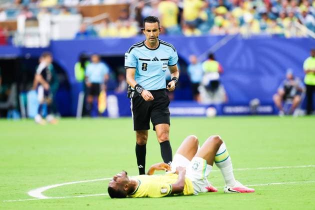 RECORD DATE NOT STATED FIFA World Cup, WM, Weltmeisterschaft, Fussball 2026 - Group C - Scotland v Brazil Referee Cesar Ramos during the match between Scotland and Brazil in the third round of Group C of the 2026 FIFA World Cup group stage at Miami Stadium, in Florida, United States, on Wednesday, June 24, 2026.(Foto: William Volcov Brazil Photo Press IMAGO) Sports Miami FL United States of America Copyright: xWILLIAMxVOLCOVx