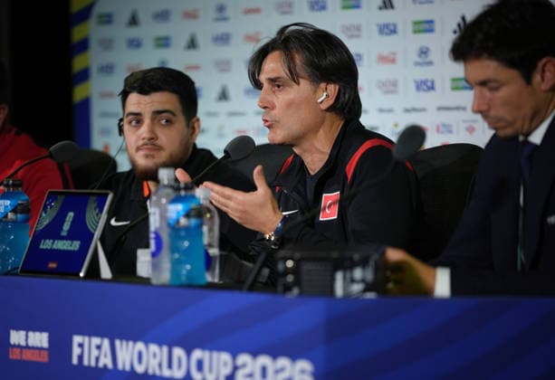 Turkish national team, Nationalteam s head coach Montella attends press conference, PK, Pressekonferenz in Los Angeles LOS ANGELES, CALIFORNIA - JUNE 24: Turkish National Team s head coach Vincenzo Montella speaks during a press conference ahead of the 2026 FIFA World Cup, WM, Weltmeisterschaft, Fussball First Stage Group D match between Turkiye and USA at the Los Angeles Stadium (SoFi Stadium) in Inglewood, California, United States on June 24, 2026. Tayfun Coskun Anadolu Los Angeles United States. Editorial use only. Please get in touch for any other usage.  Copyright: x2026xAnadoluxTayfunxCoskunx