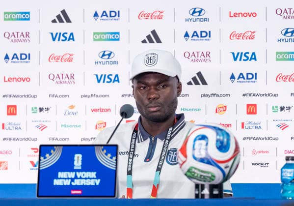 Jordy Caicedo (Ecuador, 16) bei der Pressekonferenz vor dem Spiel FIFA World Cup, WM, Weltmeisterschaft, Fussball 2026: Pressekonferenz vor dem dritten WM-Gruppenspiel Ecuador - Deutschland in New York New Jersey Stadium in East Rutherford, New Jersey, USA. 24.06.2026 *** Jordy Caicedo of Ecuador, 16, at the press conference ahead of the 2026 FIFA World Cup match between Ecuador and Germany—the third group stage match—at New Jersey Stadium in East Rutherford, New Jersey, USA, on June 24, 2026 Copyright: HMBxMedia xMarcoxBader
