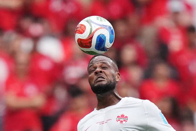 June 24, 2026, Vancouver, Bc, CANADA: Canada s Cyle Larin (9) heads the ball against Switzerland during the first half of a World Cup Group B soccer match, in Vancouver, on Wednesday, June 24, 2026. Canada News - June 24, 2026  - ZUMAc35_ 20260624_zaf_c35_147 Copyright: xDarrylxDyckx