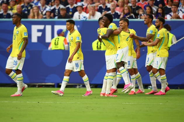 FIFA World Cup, WM, Weltmeisterschaft, Fussball 2026: Scotland v Brazil MIAMI, USA - 24th June 2026: Vinicius Junior of Brazil celebrates scoring his side s second goal with team mate Casemiro during the FIFA World Cup 2026 Group C match between Scotland and Brazil at Miami Stadium Miami Miami Stadium United States of America Copyright: xCraigxMercerx xPeakxActionxPhotosx