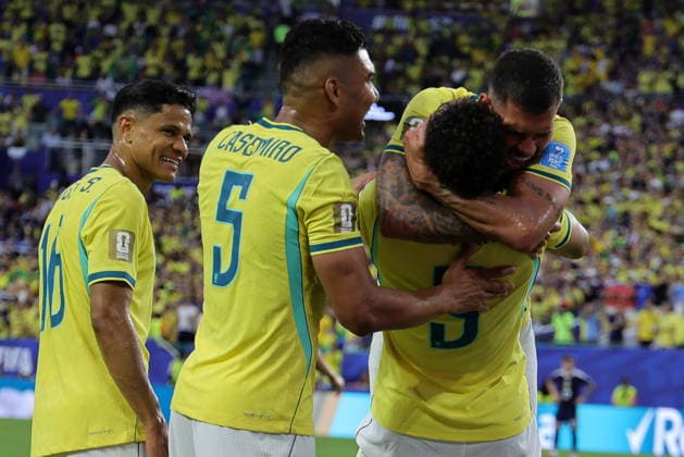 FIFA World Cup, WM, Weltmeisterschaft, Fussball 2026 - Group C - Scotland vs Brazil Matheus Cunha of Brazil (2-R) celebrates with his teammates after scoring the 0-3 goal during the FIFA World Cup 2026 group stage match Scotland against Brazil, in Miami, Florida, USA, 24 June 2026. MIAMI United States  Copyright: xCRISTOBALxHERRERA-ULASHKEVICHx