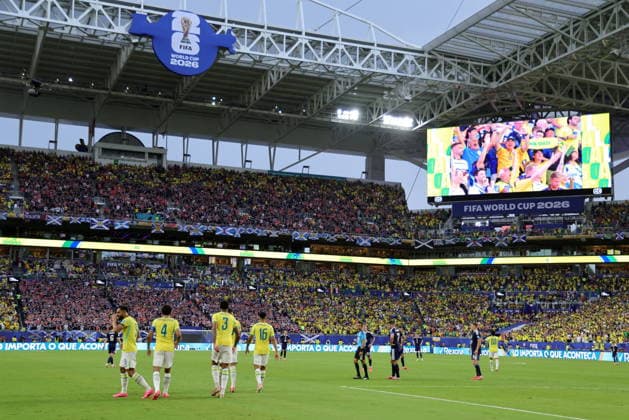 FIFA World Cup, WM, Weltmeisterschaft, Fussball 2026 - Group C - Scotland vs Brazil Matheus Cunha of Brazil (L) celebrates with his teammates after scoring the 0-3 goal during the FIFA World Cup 2026 group stage match Scotland against Brazil, in Miami, Florida, USA, 24 June 2026. MIAMI United States  Copyright: xCRISTOBALxHERRERA-ULASHKEVICHx