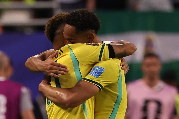 FIFA World Cup, WM, Weltmeisterschaft, Fussball 2026 - Group C - Scotland vs Brazil Matheus Cunha of Brazil (R) hugs his teammate Neymar of Brazil as he enters the pitch during the FIFA World Cup 2026 group stage match Scotland against Brazil, in Miami, Florida, USA, 24 June 2026. MIAMI United States  Copyright: xCRISTOBALxHERRERA-ULASHKEVICHx