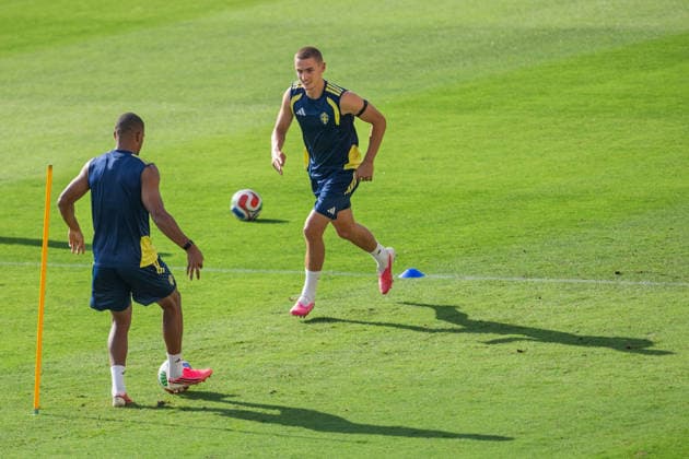 260624 Gustaf Lagerbielke of the Swedish national football team at a training session during day 14 of the FIFA World Cup, WM, Weltmeisterschaft, Fussball 2026 on June 24, 2026 in Dallas. Photo: Petter Arvidson BILDBYRAN kod PA PA1256 fotboll football soccer fotball vm fotbolls-vm fotball-vm fotbolls-vm 2026 fifa world cup 2026 träning practice training sverige sweden sverige a day 14 bbeng *** June 24, 2026: Gustaf Lagerbielke of the Swedish national soccer team at a training session on Day 14 of the 2026 FIFA World Cup on June 24, 2026 in Dallas. Photo by Petter Arvidson, BILDBYRAN. Code: PA PA1256. soccer, football, fotball, World Cup, FIFA World Cup 2026, training, Sweden, Sweden A, day 14 bbeng  Copyright: PETTERxARVIDSON BB260624PA095